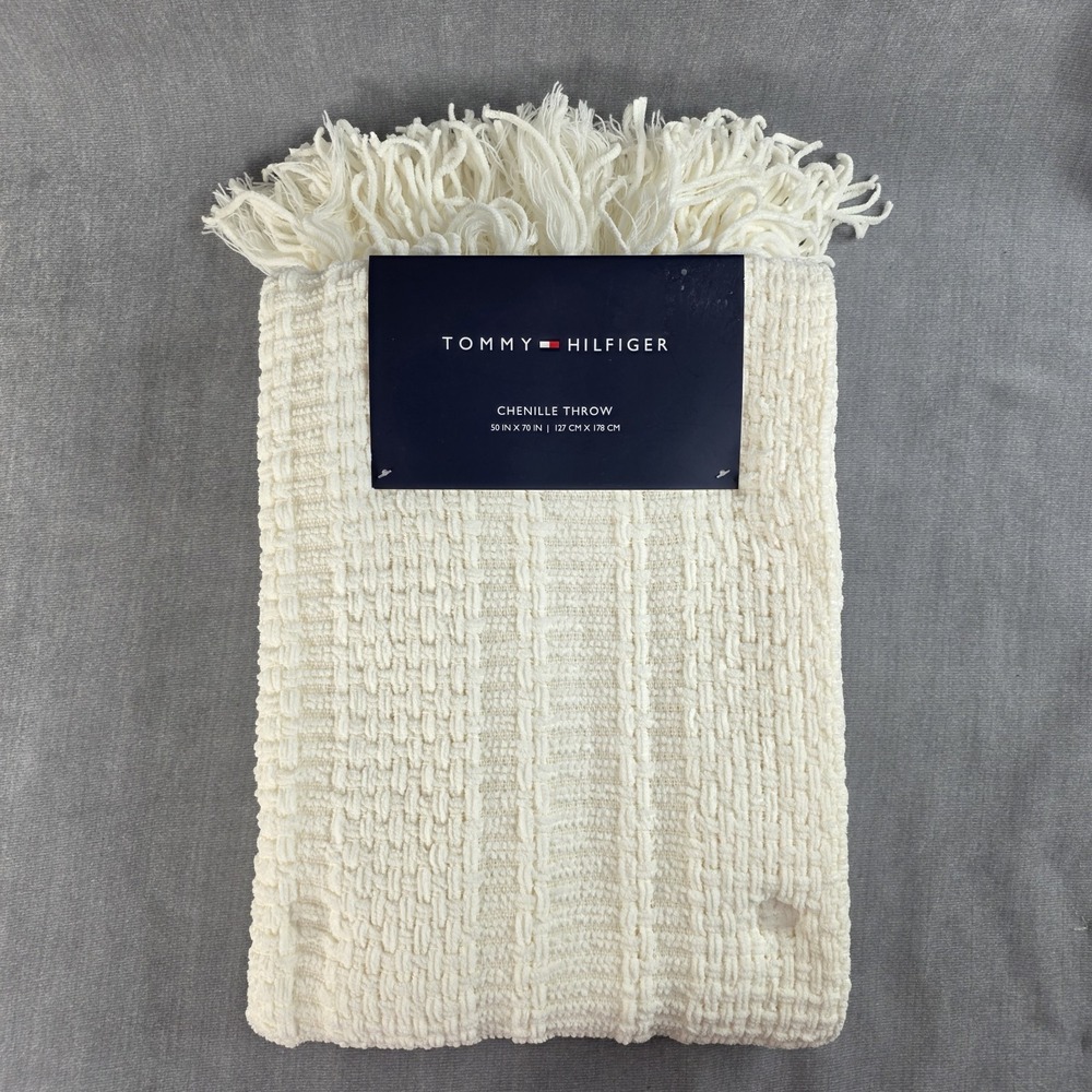 Tommy Hilfiger Chenille Throw‎ Blanket Ivory Cream 50x70 NWT Luxury Cottagecore